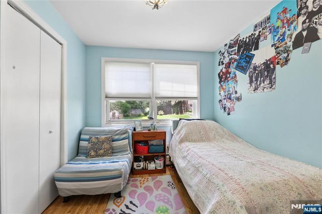 290 Winthrop Road, Teaneck, NJ 07666