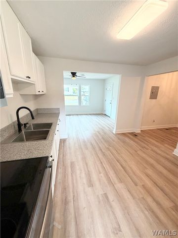 414 25th E, Tuscaloosa, AL 35401