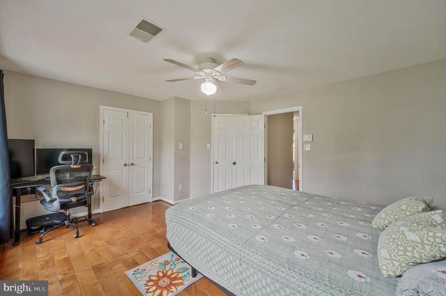 16808 CAPON TREE LN, Woodbridge, VA 22191