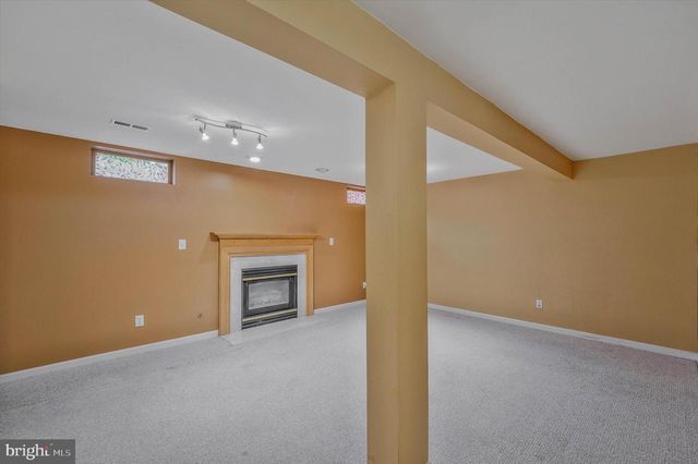 16808 CAPON TREE LN, Woodbridge, VA 22191
