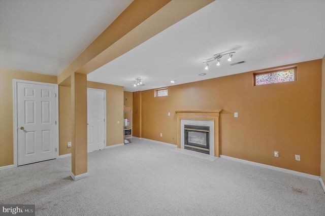 16808 CAPON TREE LN, Woodbridge, VA 22191
