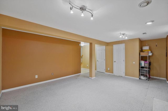 16808 CAPON TREE LN, Woodbridge, VA 22191