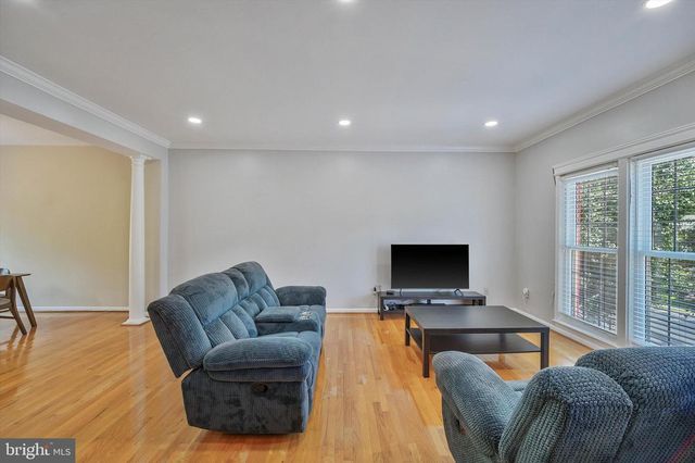 16808 CAPON TREE LN, Woodbridge, VA 22191