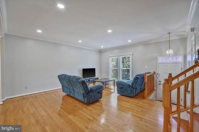 16808 CAPON TREE LN, Woodbridge, VA 22191
