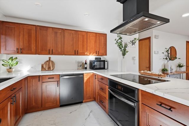 1215 Queen Avenue NE, Renton, WA 98056