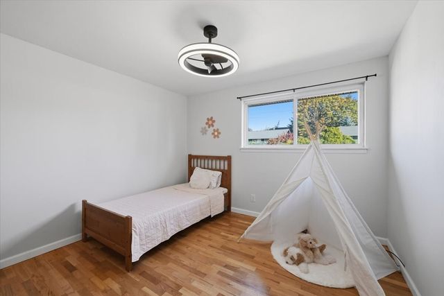 1215 Queen Avenue NE, Renton, WA 98056