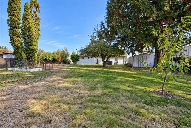 1215 Queen Avenue NE, Renton, WA 98056