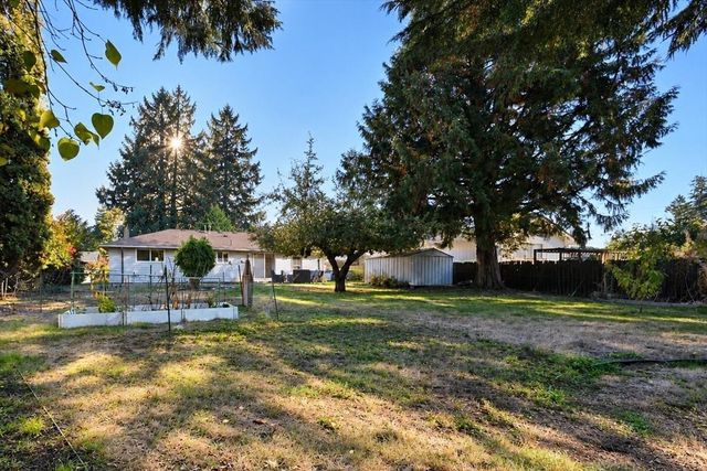 1215 Queen Avenue NE, Renton, WA 98056