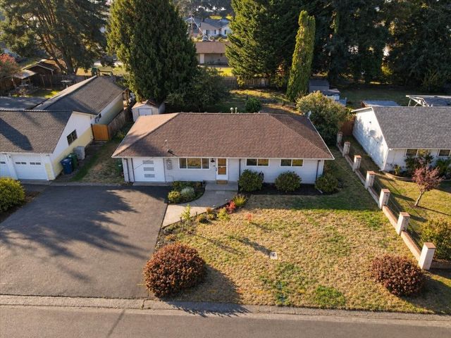 1215 Queen Avenue NE, Renton, WA 98056