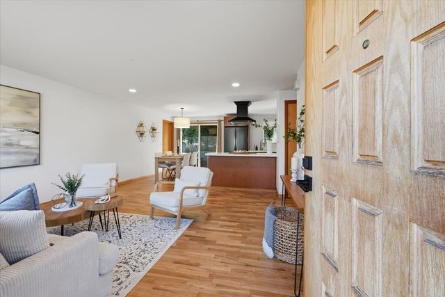 1215 Queen Avenue NE, Renton, WA 98056