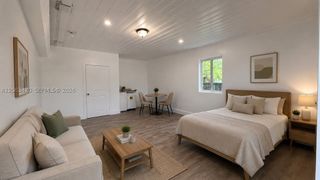 670 NE 166th St Back, Miami, FL 33162