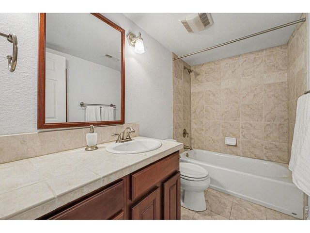 10617 Clarke Farms Dr, Parker, CO 80134