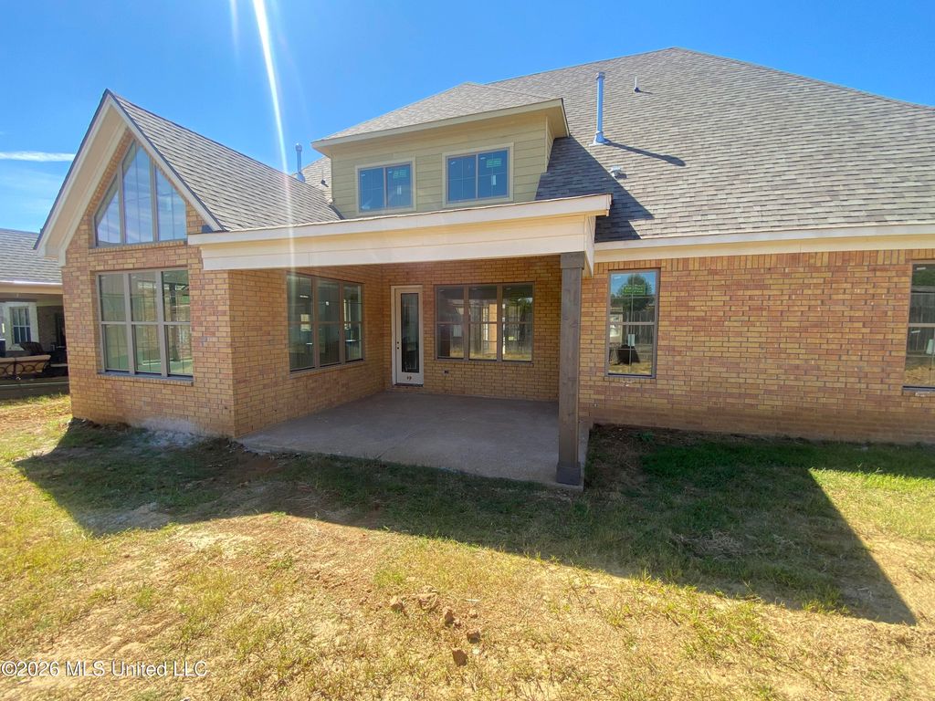 8046 Old Addison Drive, Olive Branch, MS 38654 — photo 2