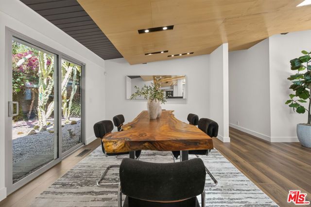 2538 Hutton Drive, Beverly Hills, CA 90210