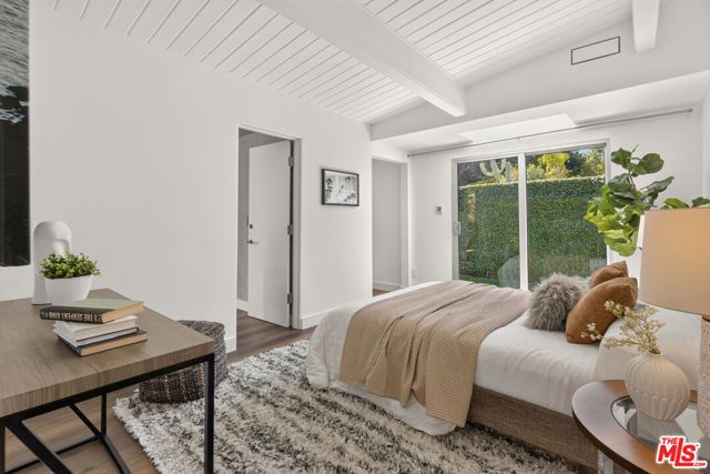 2538 Hutton Drive, Beverly Hills, CA 90210
