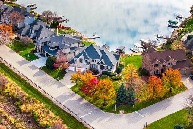 22743 Marina Drive, Plainfield, IL 60585