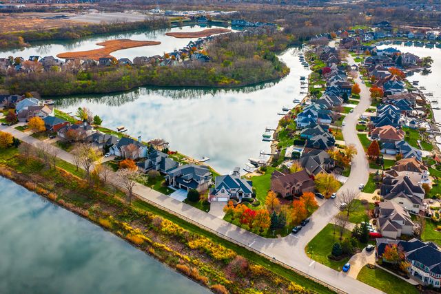 22743 Marina Drive, Plainfield, IL 60585