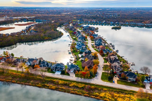 22743 Marina Drive, Plainfield, IL 60585