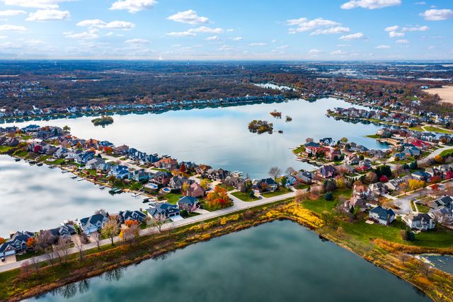 22743 Marina Drive, Plainfield, IL 60585