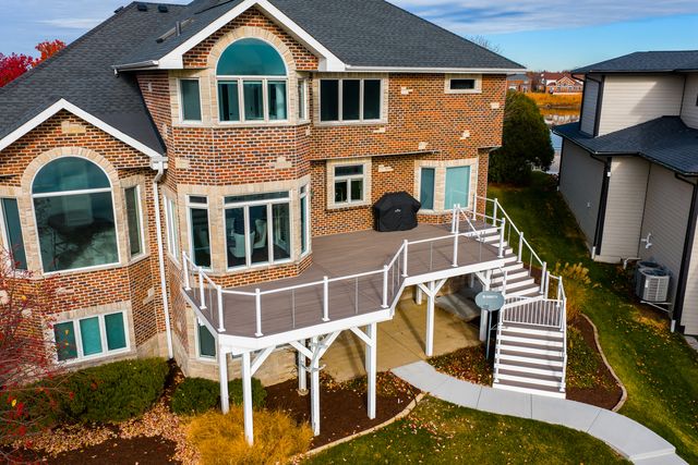 22743 Marina Drive, Plainfield, IL 60585