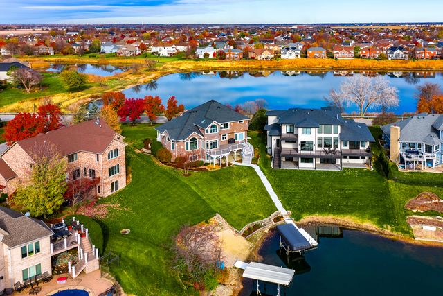 22743 Marina Drive, Plainfield, IL 60585