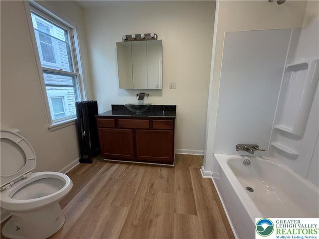 718 Willow Street, Scranton City, PA 18505