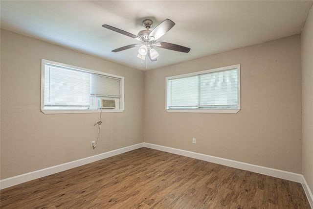 128 N Washington Street, Texas City, TX 77591