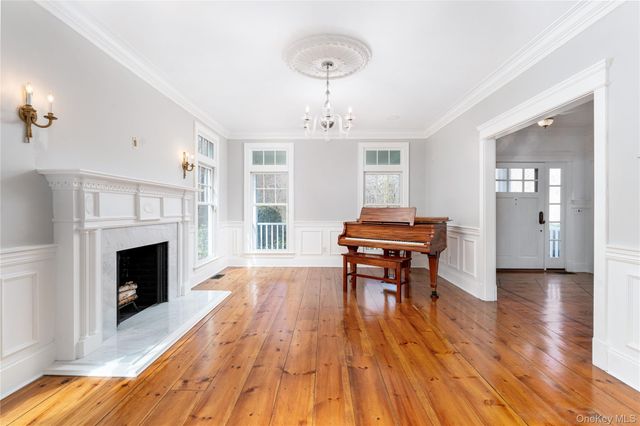 9 Old Field Road, Setauket, NY 11733