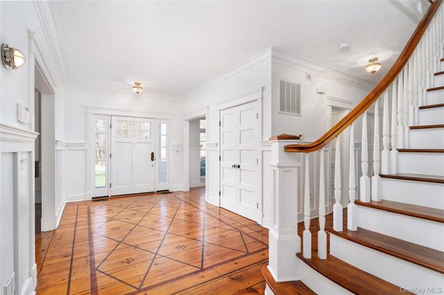 9 Old Field Road, Setauket, NY 11733