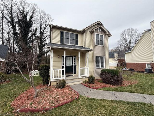 928 Heatherstone Drive, Winston-salem, NC 27104