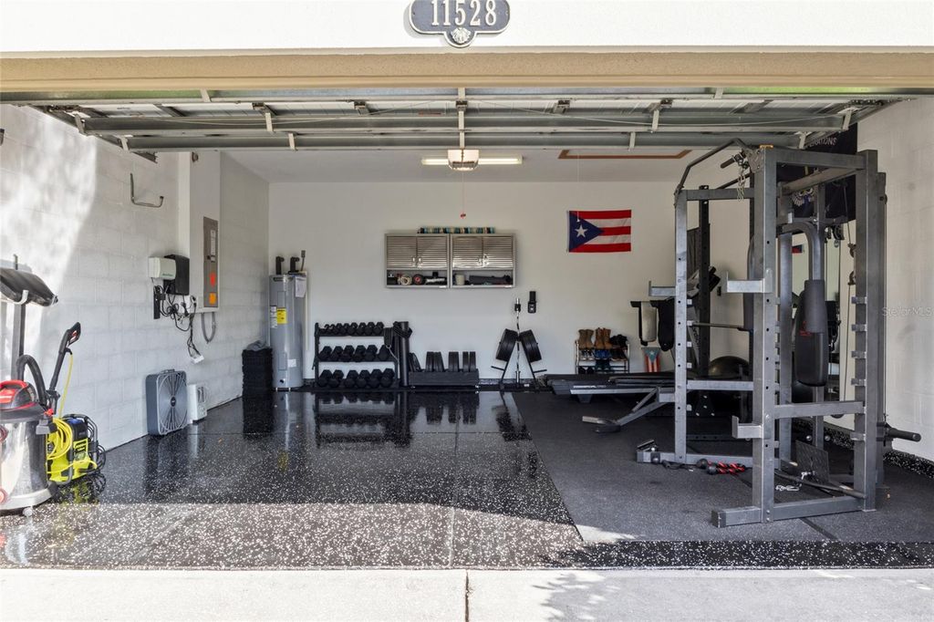 Image 29 of property listing at 11528 PALMETTO PINE STREET, Riverview, FL 33569