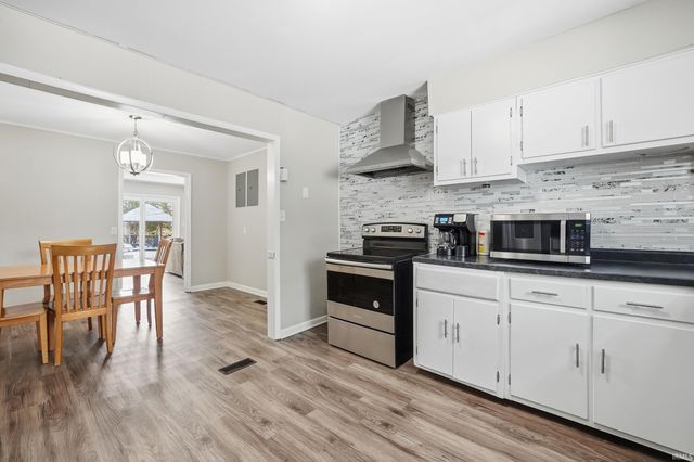 4825 Wheatridge Road, Fort Wayne, IN 46835