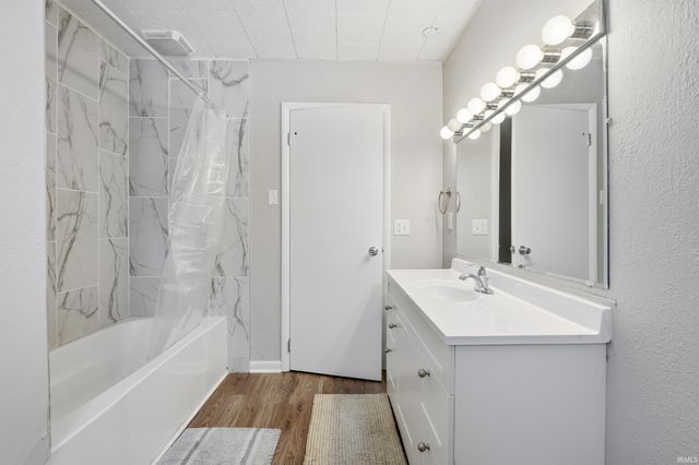 4825 Wheatridge Road, Fort Wayne, IN 46835