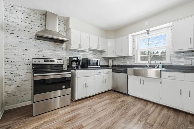 4825 Wheatridge Road, Fort Wayne, IN 46835