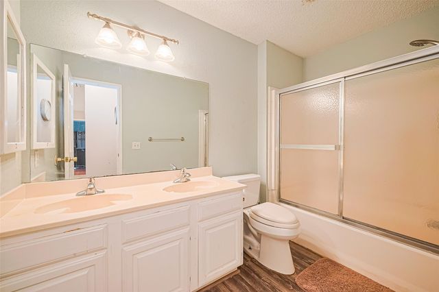 2328 Colleen Drive, Pearland, TX 77581