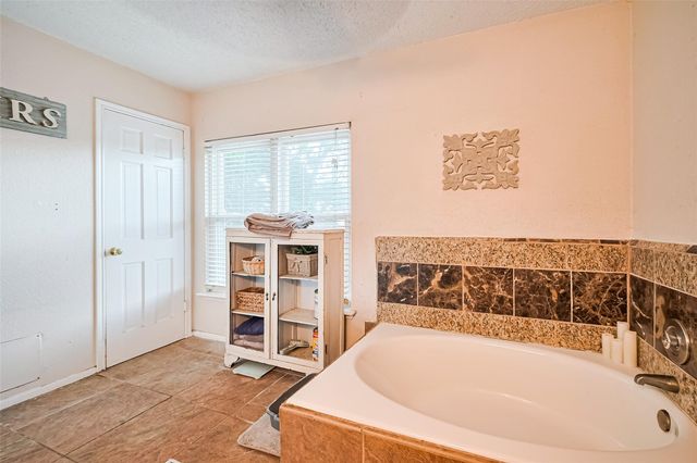 2328 Colleen Drive, Pearland, TX 77581