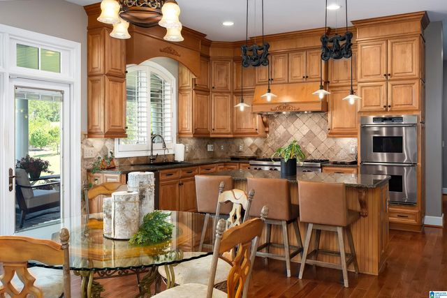 401 SOUTHERN LANE, Helena, AL 35080