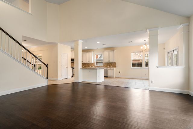 2719 Foxpoint Trail, Arlington, TX 76017