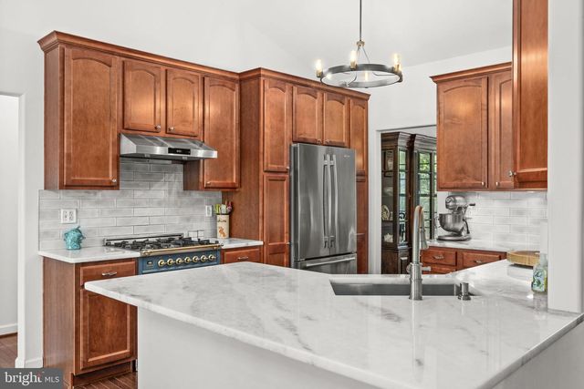 11113 PINEY FOREST DR, Bumpass, VA 23024
