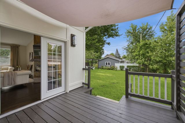 110 Sycamore Street E, Three Oaks Vllg, MI 49128