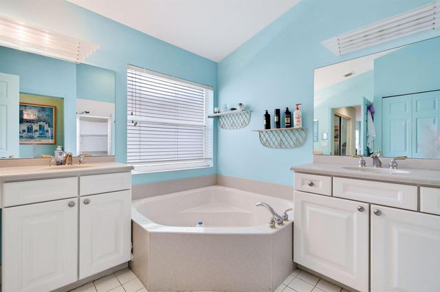 6265 Coral Reef Terrace, Boynton Beach, FL 33437