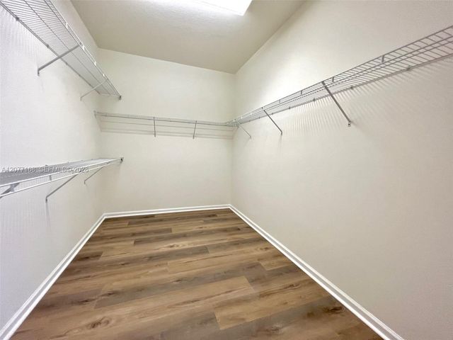3280 NW 126th Avenue, Sunrise, FL 33323