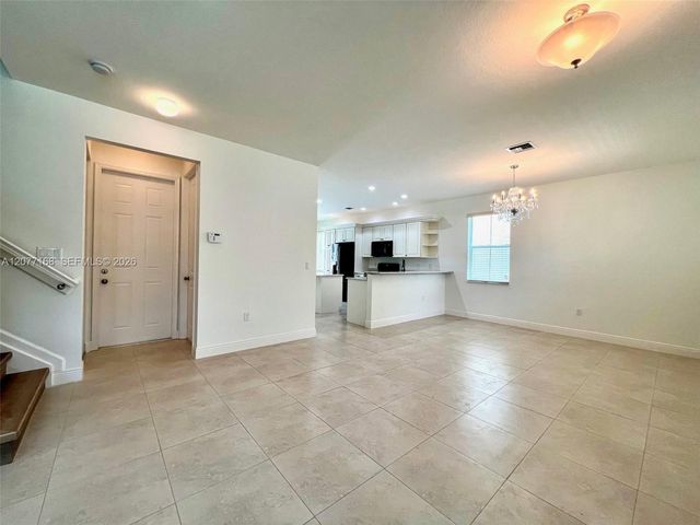 3280 NW 126th Avenue, Sunrise, FL 33323