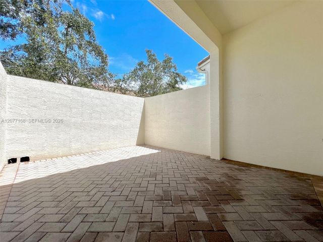 3280 NW 126th Avenue, Sunrise, FL 33323