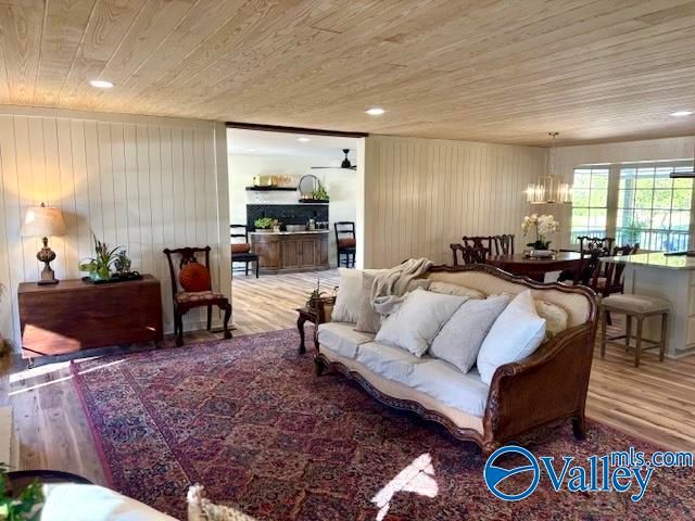 3715 Fall Bluff Drive, Decatur, AL 35603