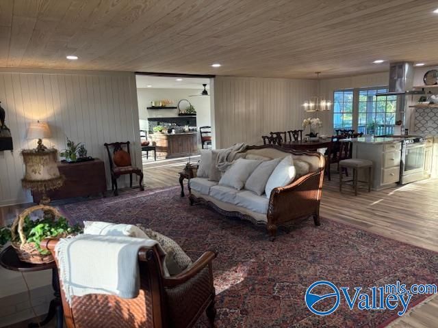 3715 Fall Bluff Drive, Decatur, AL 35603