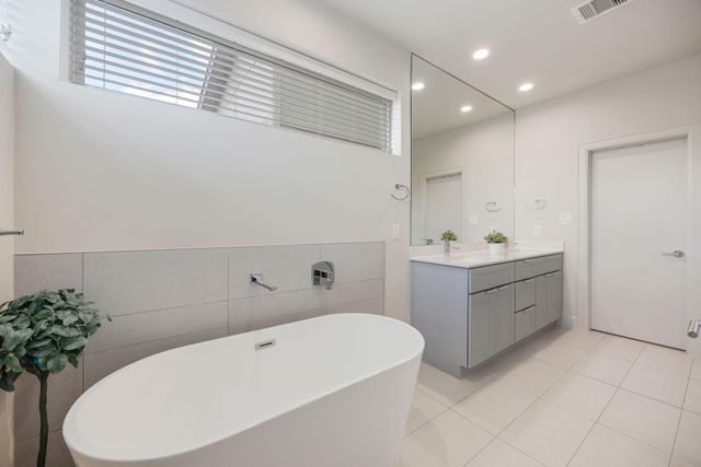 5705 Pampero Lane, Houston, TX 77092