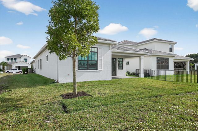 473 SE Fascino Circle, Port St Lucie, FL 34984