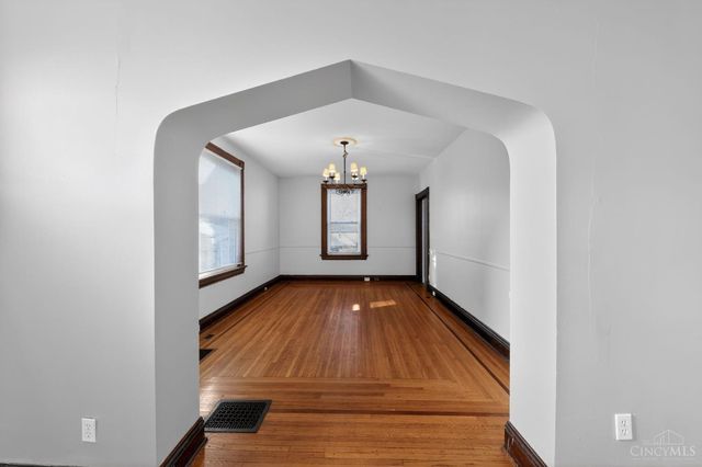 3226 Montana Avenue, Cincinnati, OH 45211