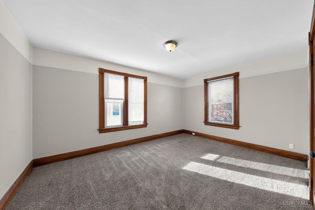 3226 Montana Avenue, Cincinnati, OH 45211